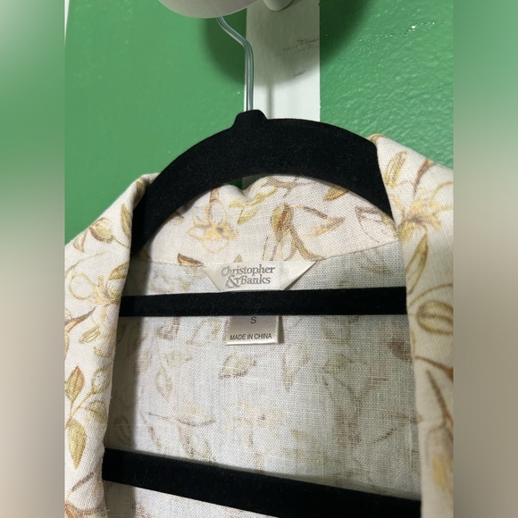 Button up shirt - Picture 2 of 5